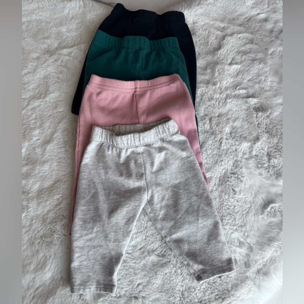 Lot of 4 Baby Leggings 0-3M